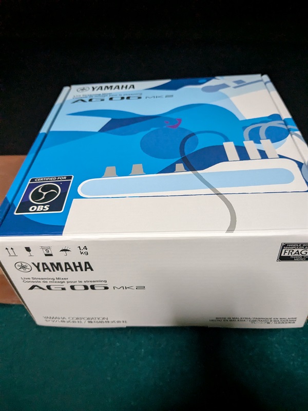 YAMAHA AG06MK2 WHの画像